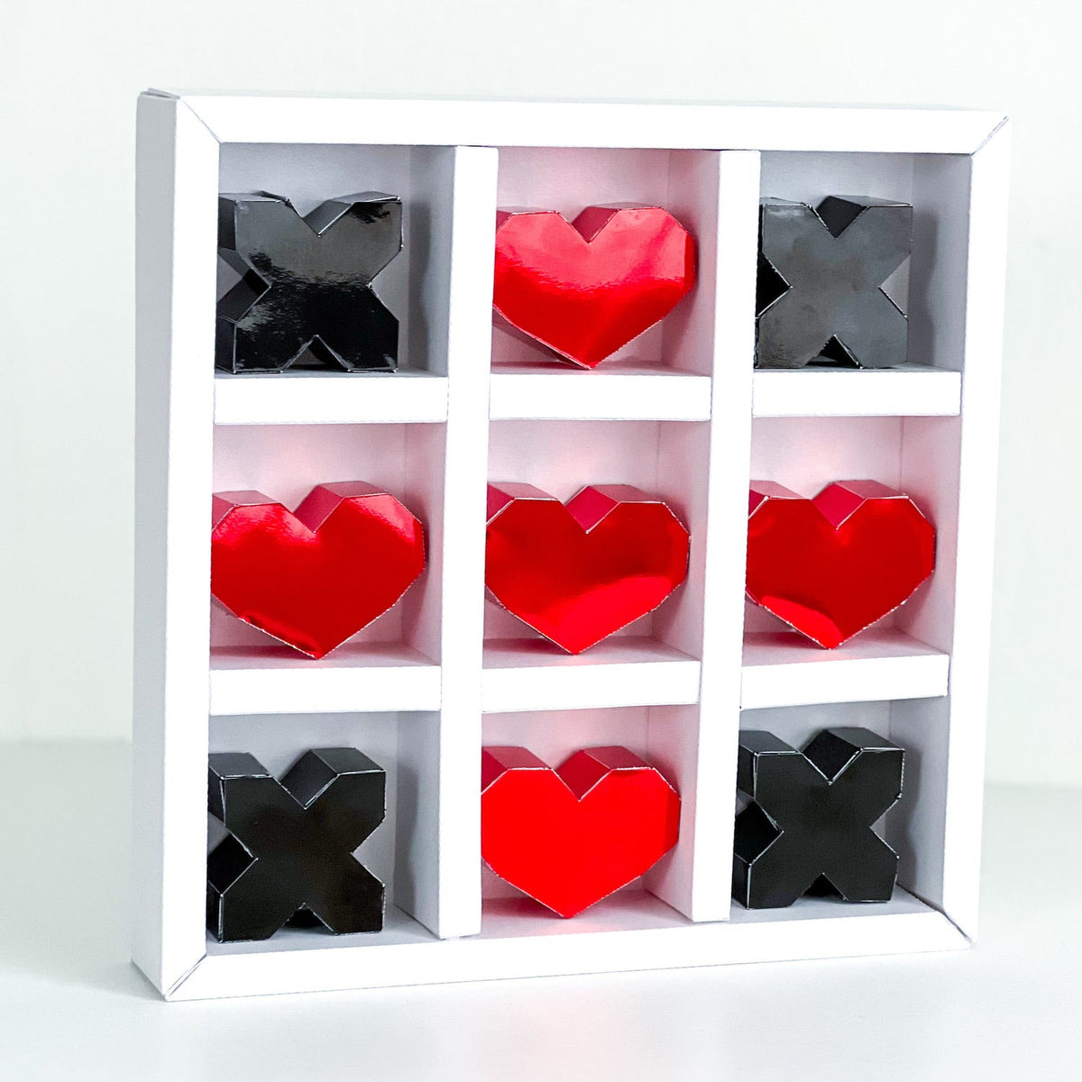 Red Mirricard Mirror Tic Tac Toe game