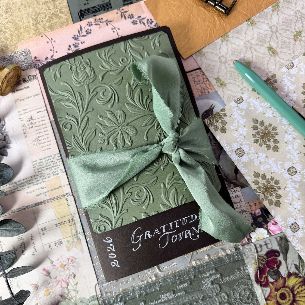 gratitude journal made from Mid Green, Bitter Chocolate, and Brown Box Kraft cardstocks